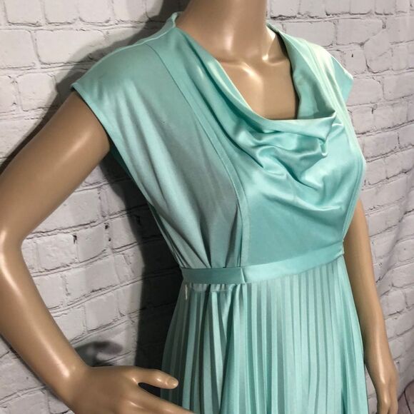 Vintage Mint Green Hostess or Cruise Dress 1970s Does 1930s No Tags Small Medium - Picture 6 of 8